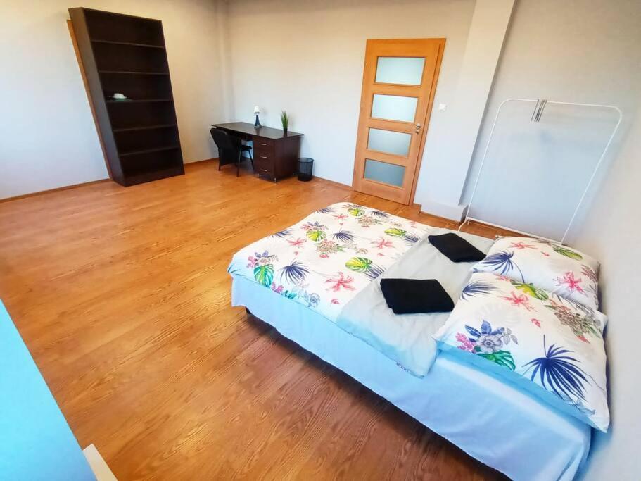 Fantastic Zg - S4 Pokoj 204 Zielona Góra Eksteriør bilde